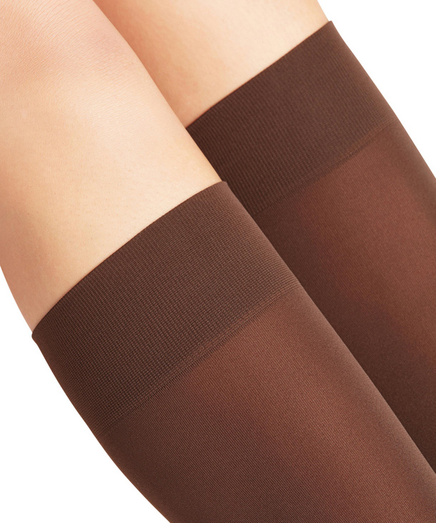 FALKE Pure Matt 50 Den Calze Al Ginocchio Semicoprenti Donna In Red Wine Berry 8761, Taglia 39-42, Morbide E Sostenibili In Poliammide Riciclata