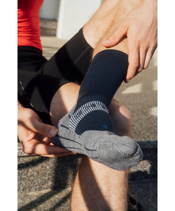 レッグウェア FRGMT FUKUSKE Socks Navy Blue フラグメント」とレッグ