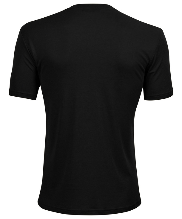 full black t shirt
