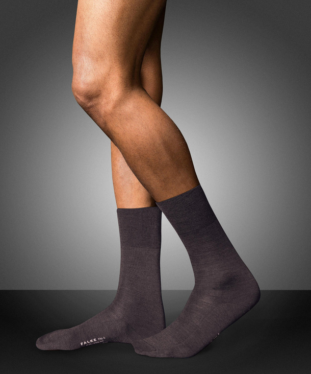 Falke Womens Finest No4 Camel and Silk Socks Dark Navy