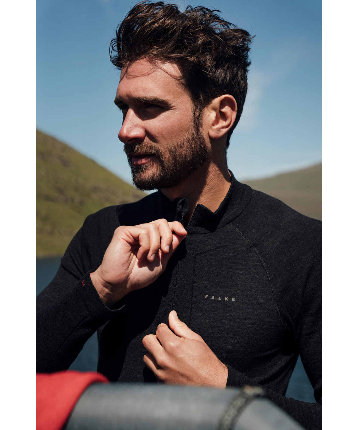 Wool-Tech MEN ZIP SHIRT COMFORT (Black) | FALKE