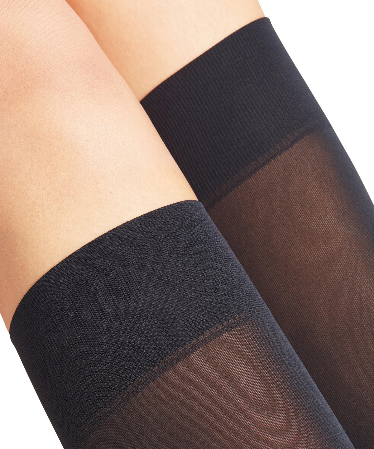 Pure Matt 50 DEN Women Knee-high Socks (Black)