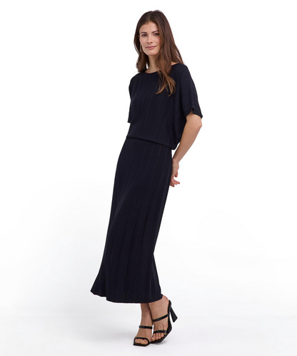 dresses and skirts for women Skirts? - Susan After 60 Pair it with a fitted top and delicate jewelry for a timeless YUTK Ersazi Modest Dresses for